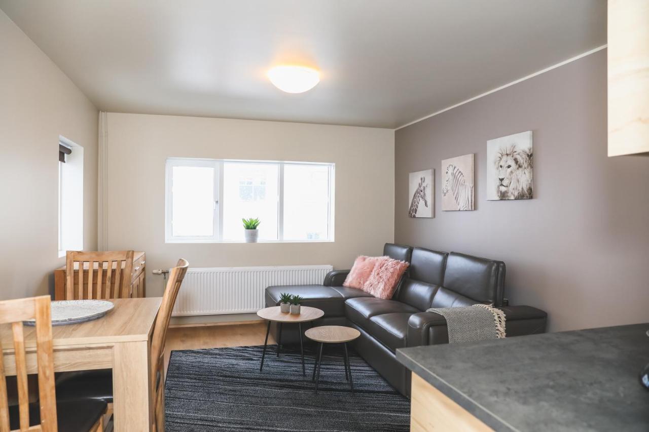 E18 Apartments Акурейри Номер фото