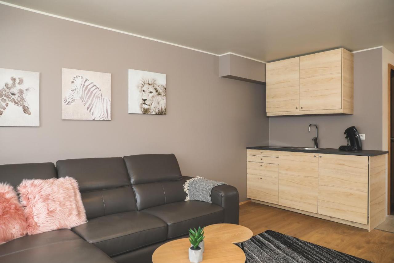 E18 Apartments Акурейри Экстерьер фото
