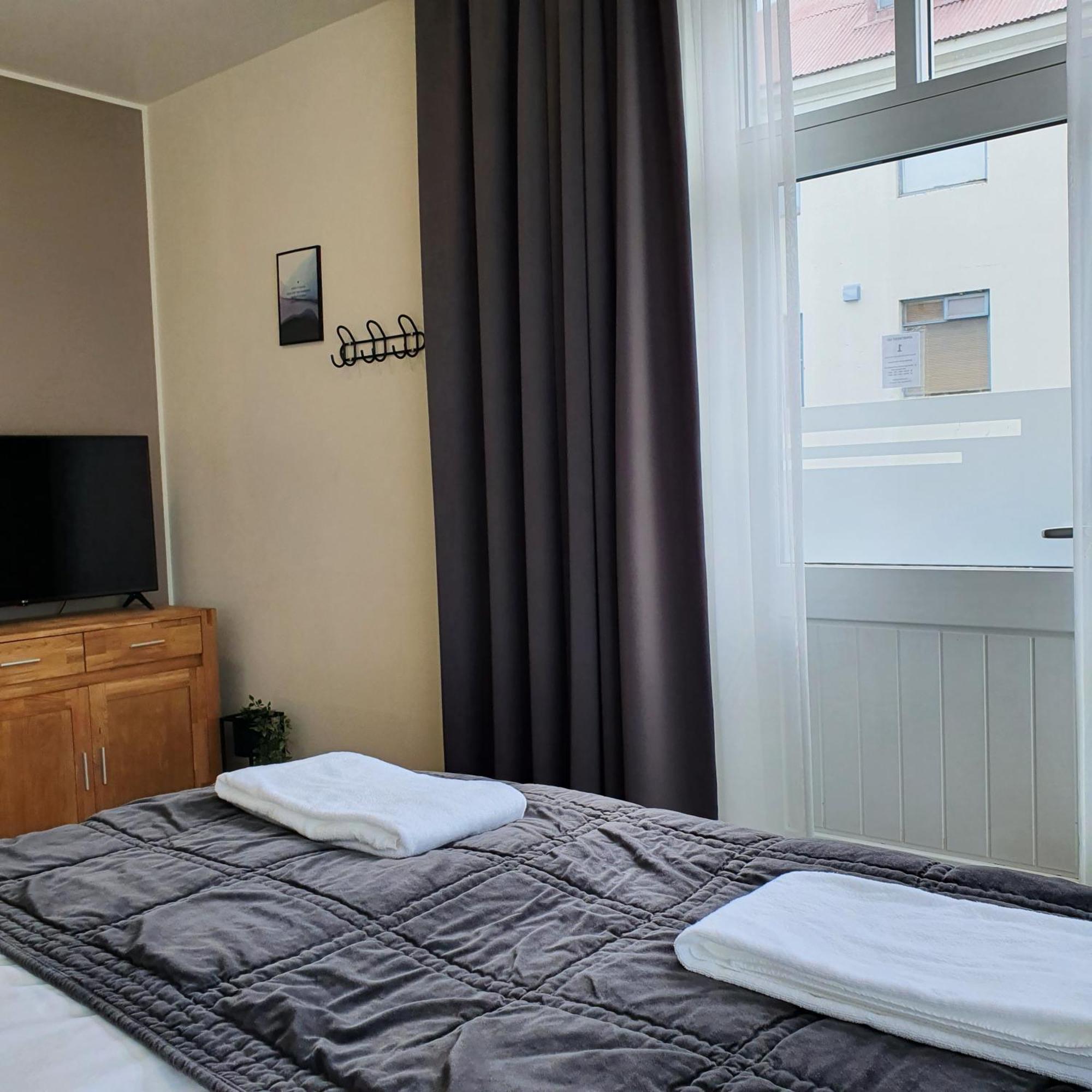 E18 Apartments Акурейри Номер фото