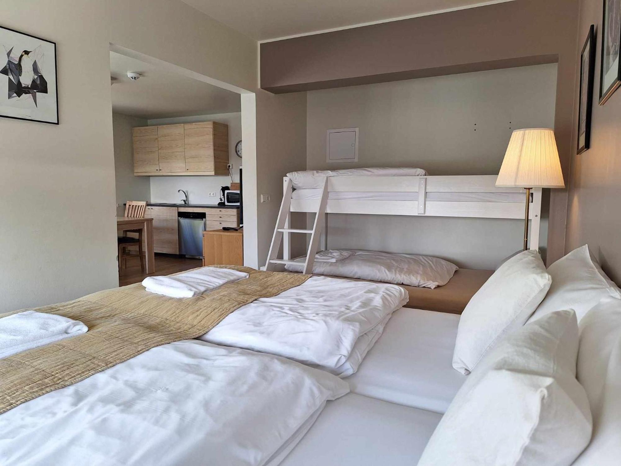 E18 Apartments Акурейри Экстерьер фото